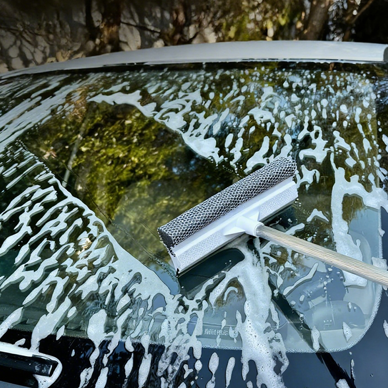 Dual-Sided Extendable Window & Glass Squeegee