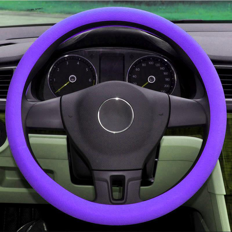 🎉 2026 Sale — Over 19,000 Sold! 🚗🖐️ Tired of sticky, worn steering wheels? This silicone cover adds a soft, textured grip, protects your wheel, and installs without tools — in seconds. 🏠