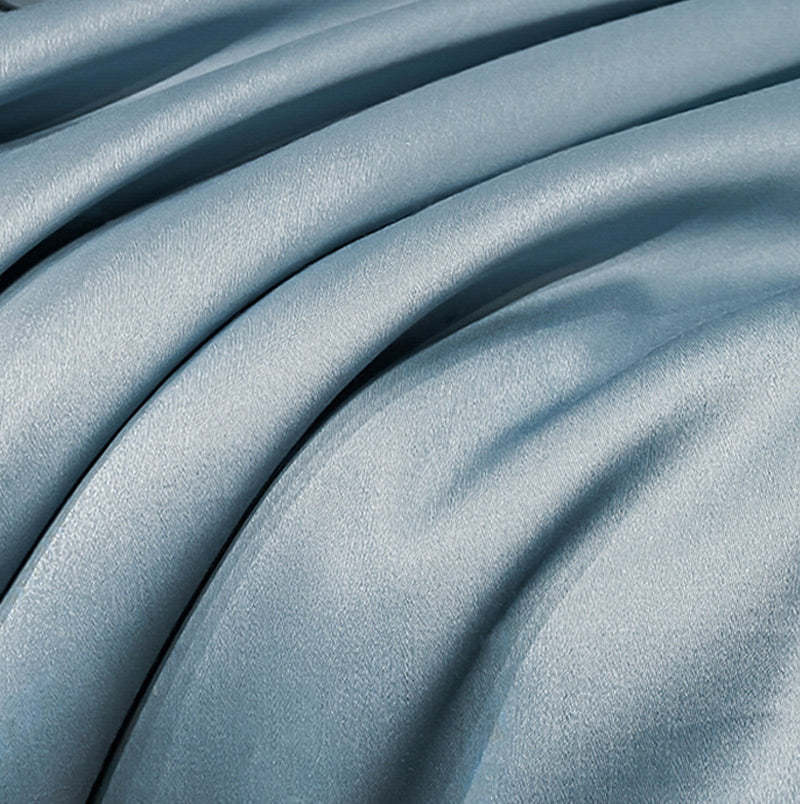 ⏰Last Day Sale 50% OFF🥰 ✨Summer Simple Ice Silk Quilt❄️ Ultra Cool Anti-Sweat Thin Quilt, Machine Washable Bedding