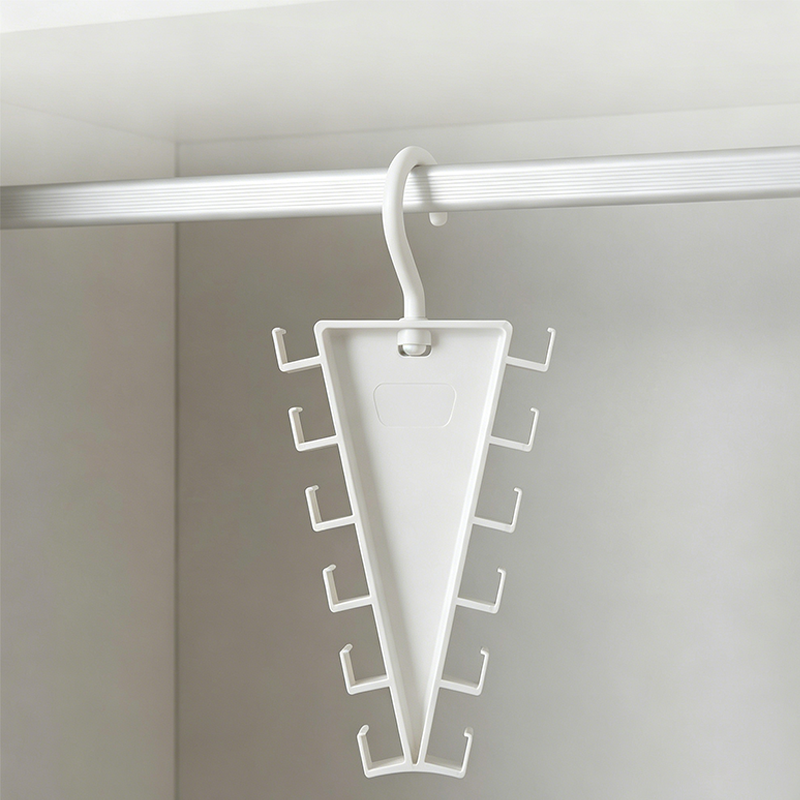 Multifunctional Triangle Closet Organizer