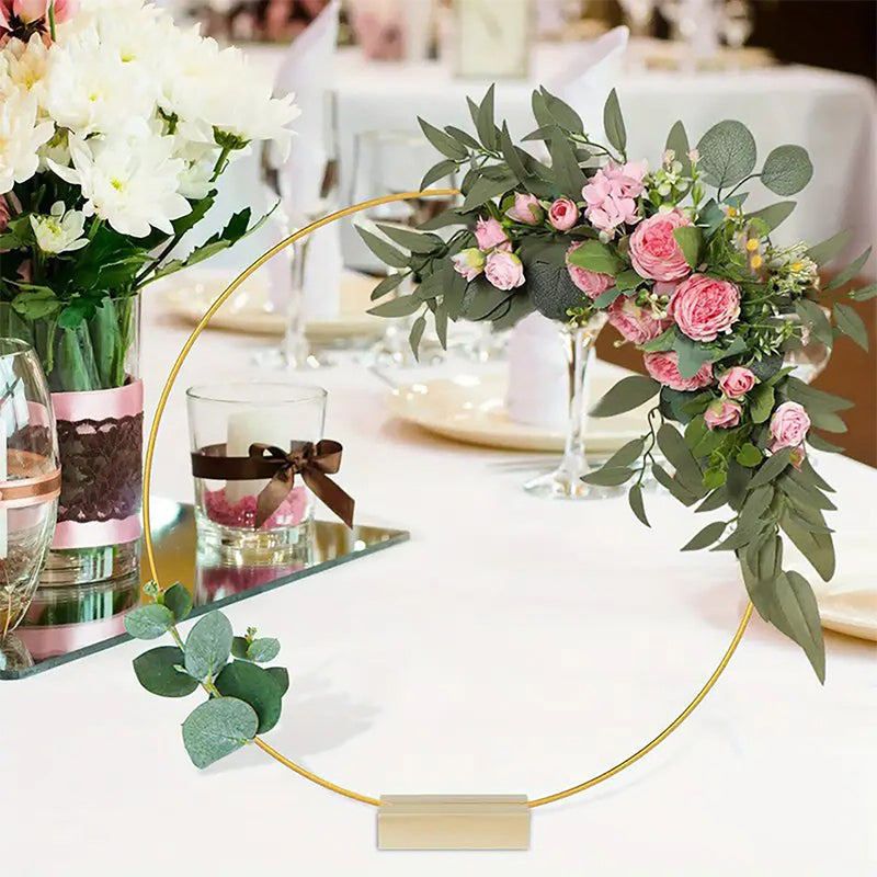 🌸 Gold-Tone Decorative Hoop with Wooden Stand